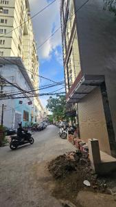 Tôi CC bán nhà riêng ngõ 521 Trương Định DT 45m 6T - Lô Góc, 3 mặt thoáng - KINH DOANH